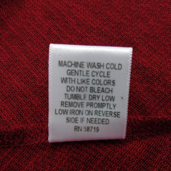 Women's Red Sparkly Top Size Large 3/4 Sleeve Scoop Neck Studio Works - Picture 5 of 6